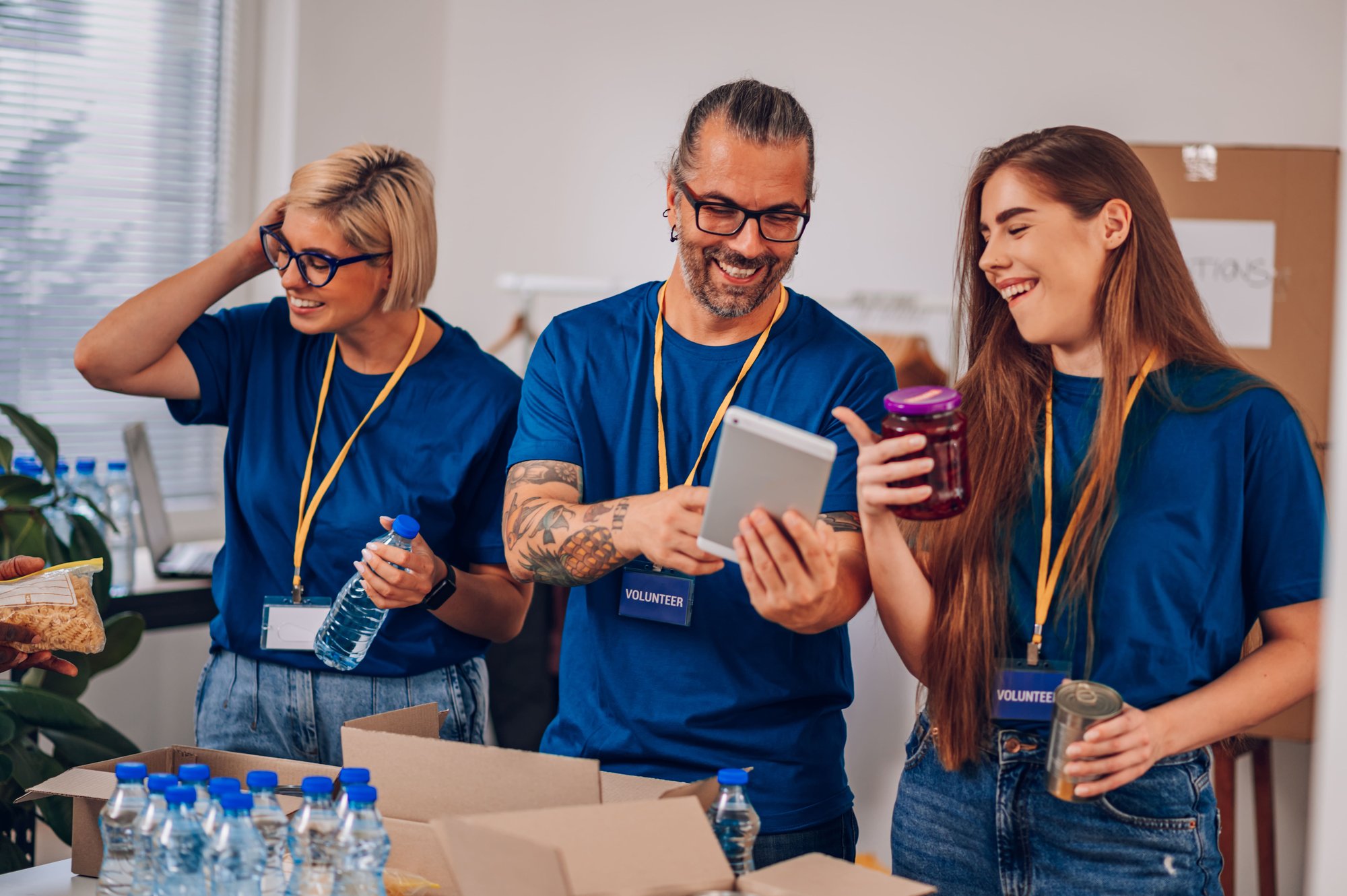 volunteers-working-in-a-charity-donation-center-an-2026-01-09-08-22-37-utc