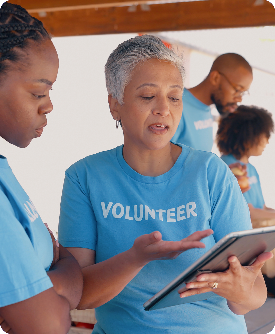 volunteer communications_characteristics